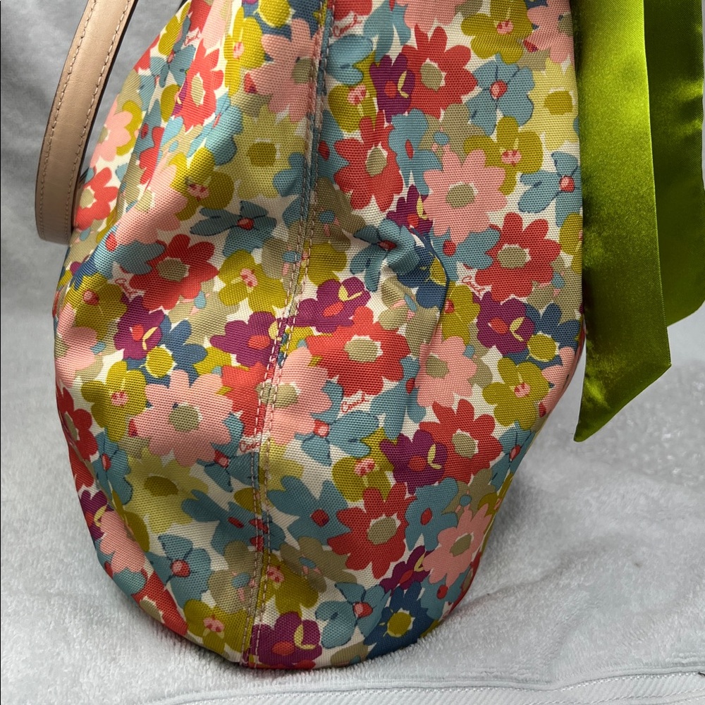 Coach 2013 Multicolor Floral Shoulder Bag with Green Bow - Picture 3 of 9